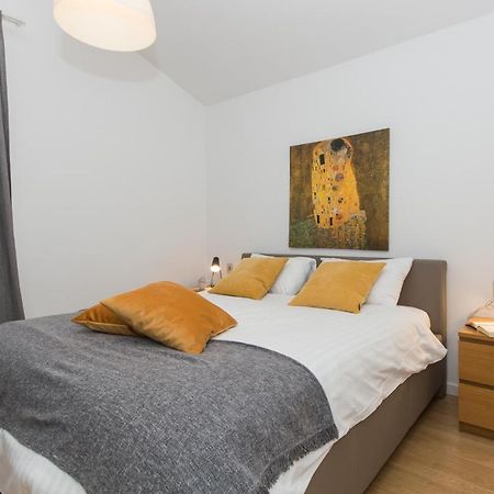 Apartments Agava Romantic Рабац Екстериор снимка