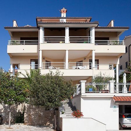 Apartments Agava Romantic Рабац Екстериор снимка