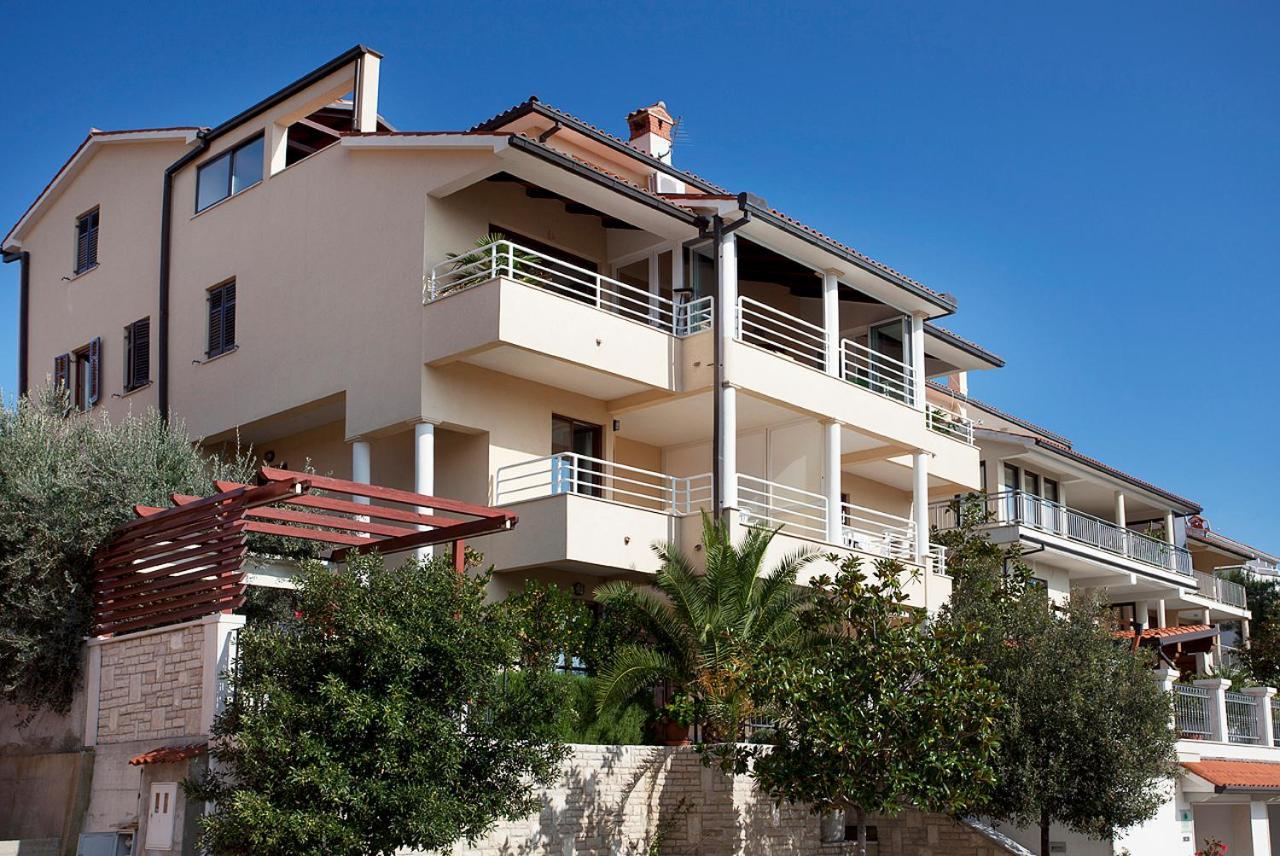 Apartments Agava Romantic Рабац Екстериор снимка