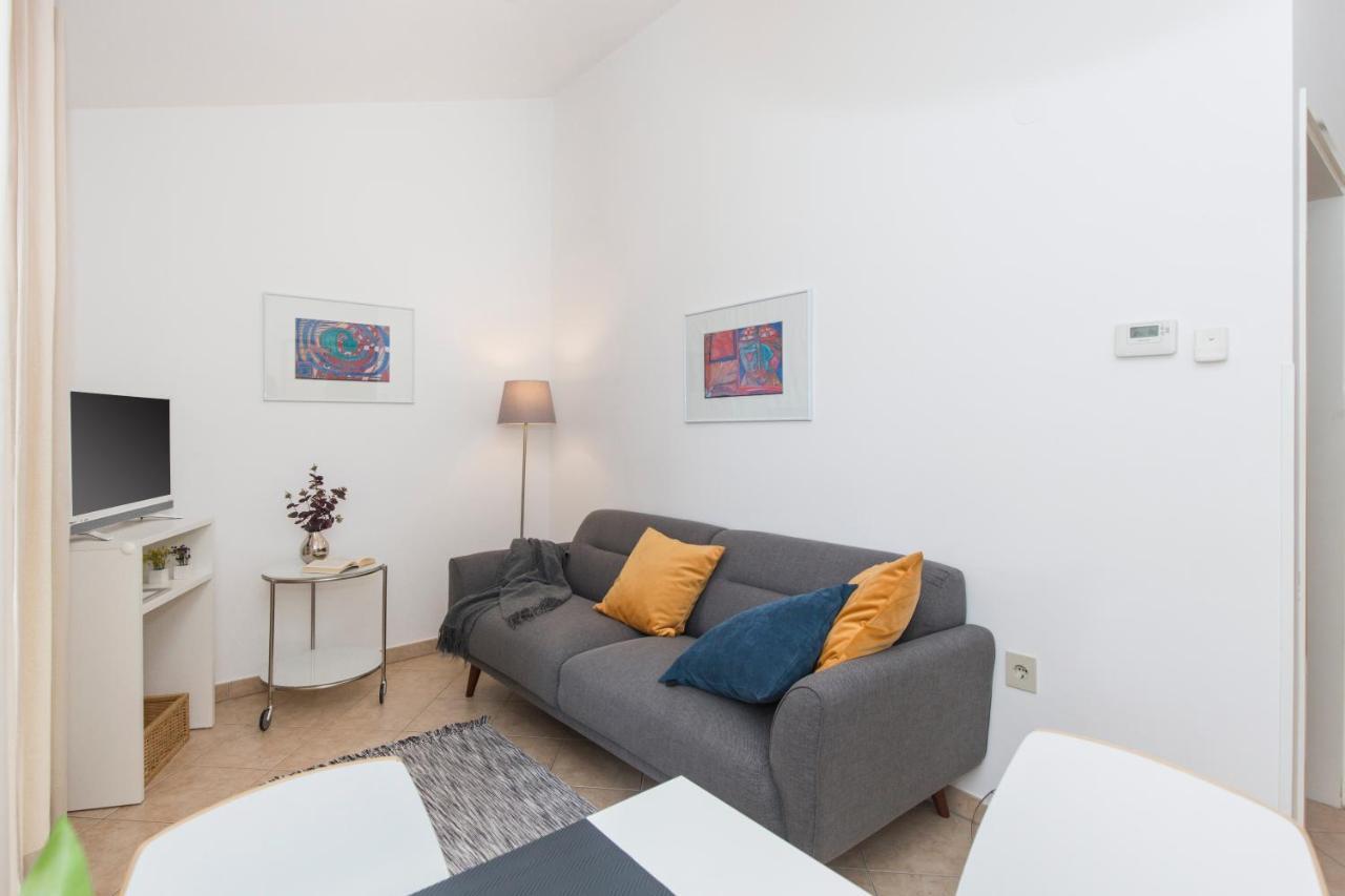 Apartments Agava Romantic Рабац Екстериор снимка