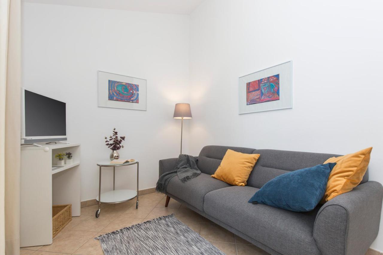 Apartments Agava Romantic Рабац Екстериор снимка