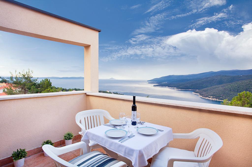 Apartments Agava Romantic Рабац Екстериор снимка