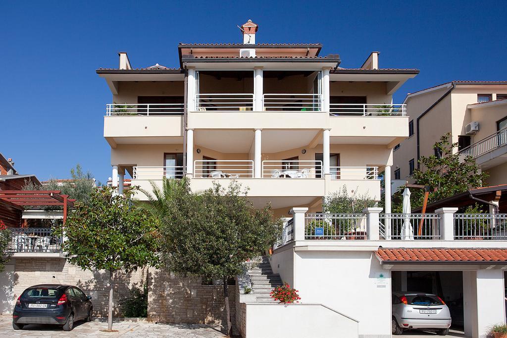 Apartments Agava Romantic Рабац Екстериор снимка